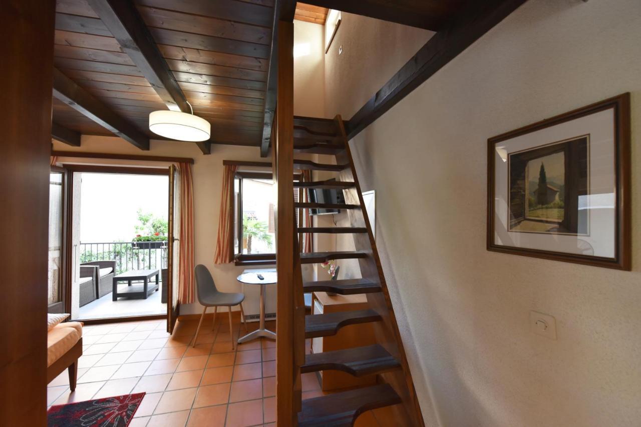 Hotel Pensione Serena Purasca Buitenkant foto