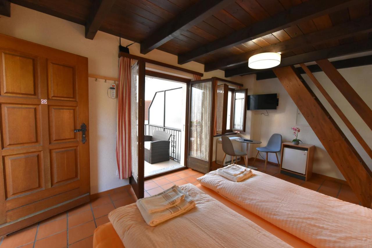 Hotel Pensione Serena Purasca Buitenkant foto