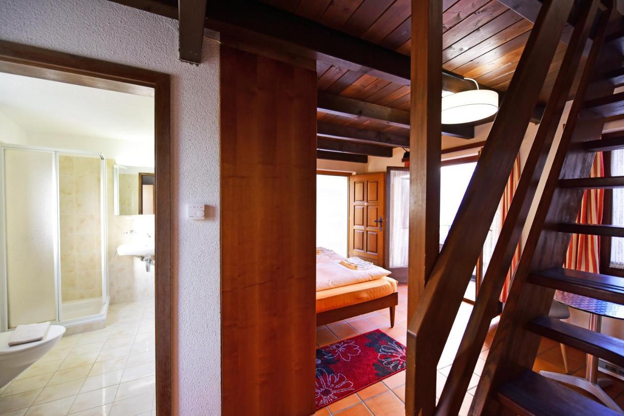 Hotel Pensione Serena Purasca Buitenkant foto