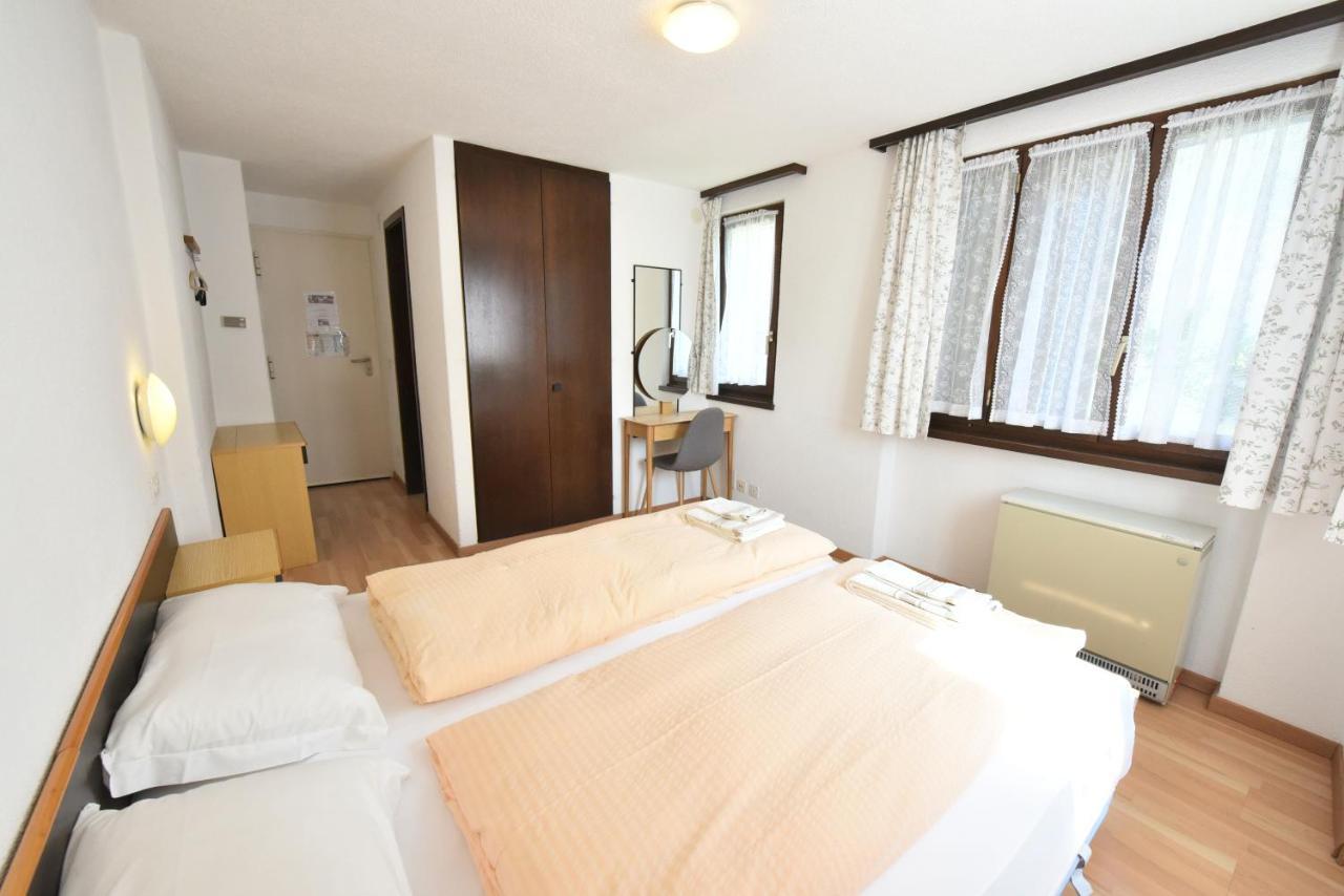 Hotel Pensione Serena Purasca Buitenkant foto