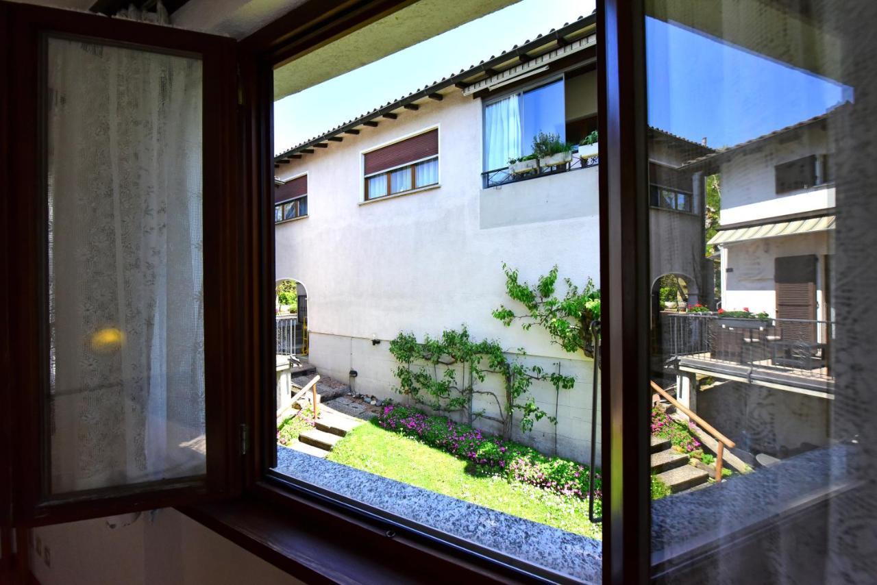 Hotel Pensione Serena Purasca Buitenkant foto
