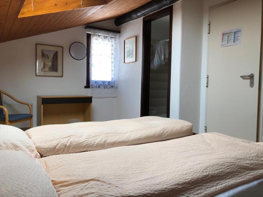 Hotel Pensione Serena Purasca Buitenkant foto