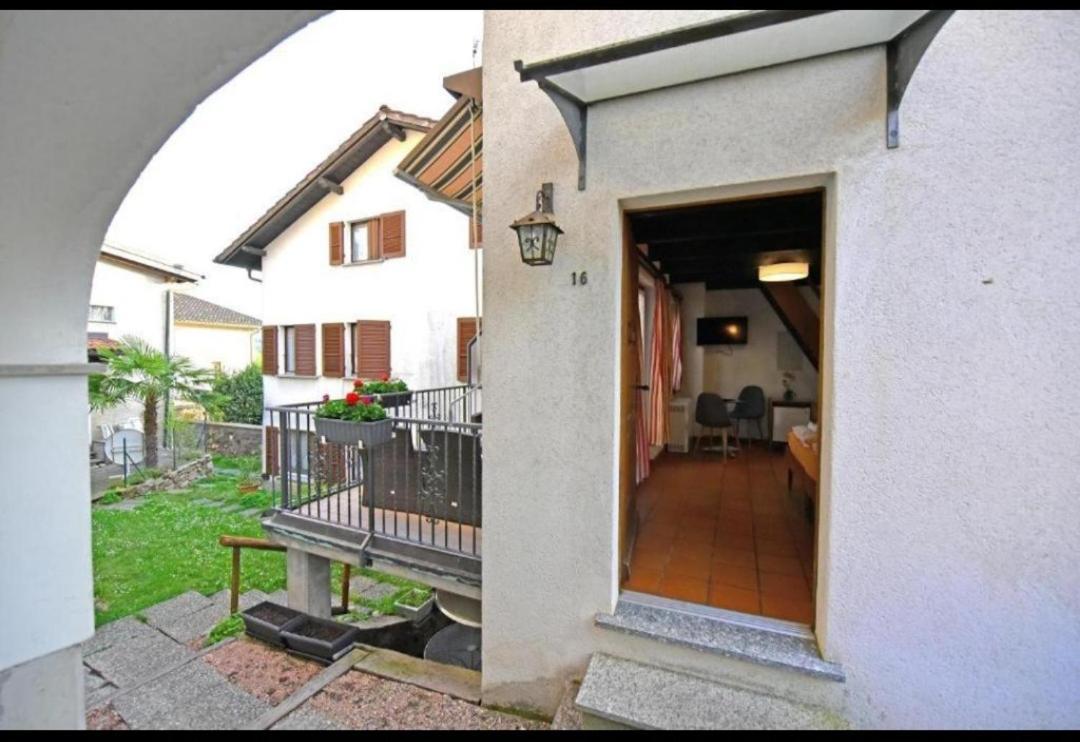 Hotel Pensione Serena Purasca Buitenkant foto